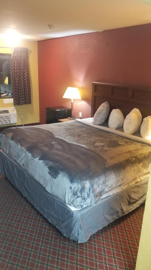 Hotel King Bed Hotel Room 110 Wi-Fi Booking Stillwater Buitenkant foto