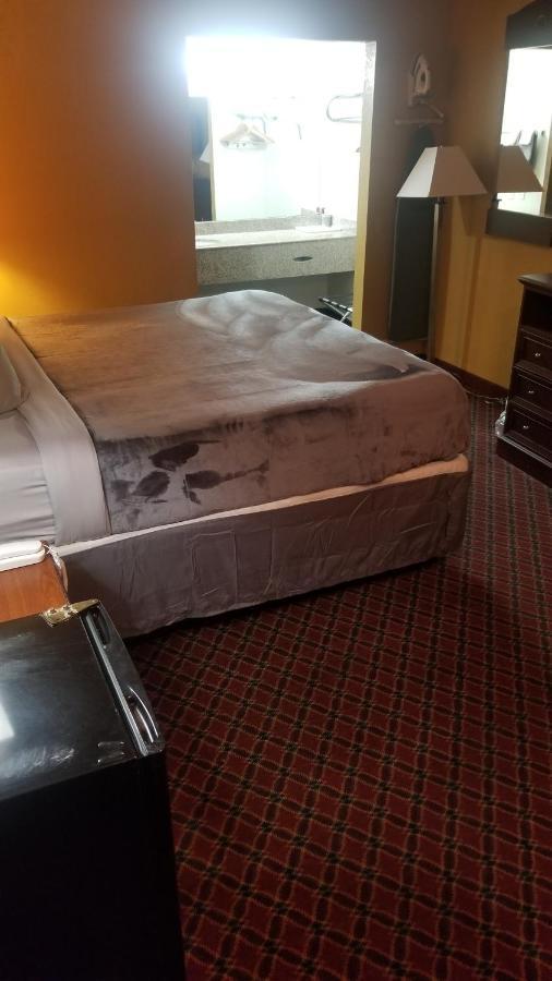 Hotel King Bed Hotel Room 110 Wi-Fi Booking Stillwater Buitenkant foto